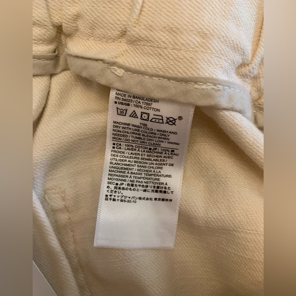 Banana republic cream color jeans denim wide leg
Pleated size xl - Picture 9 of 9